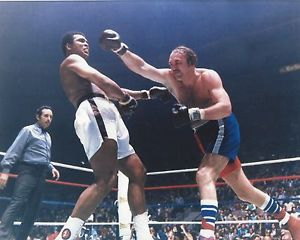daChartLife's tweet photo. 44 years ago today -- #Ali vs. #Wepner -- Ali knocked out Wepner in the 15th round. In Stallone's words Wepner was the inspiration for #Rocky. I once asked Wepner, "Who was the most underrated #boxer of the 1970s? Was it #Quarry, #Lyle or #Shavers. Wepner said, "Earnie Shavers." https://t.co/0SRYY6BaQp