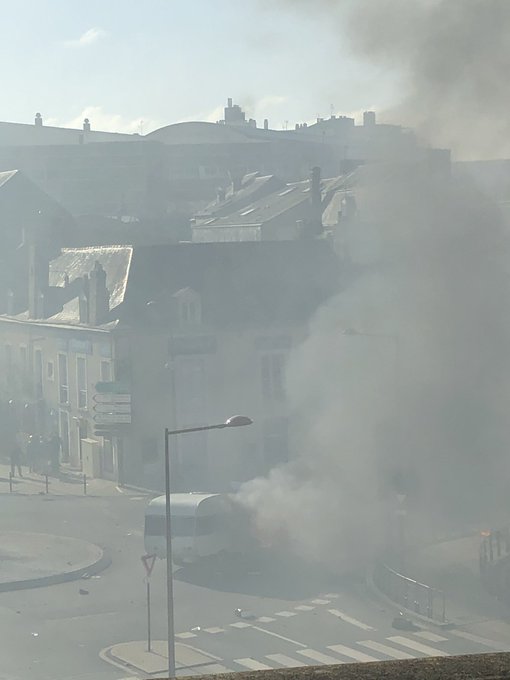 Voir l'image sur Twitter