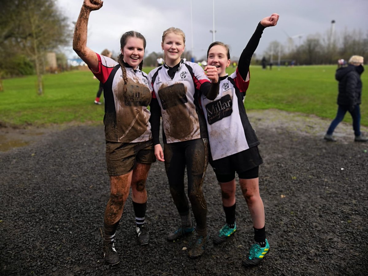 CookeRFCWomen's tweet photo. Our youth girls had a fantastic day at the @UlsterBranch blitz hosted by @ballymenarfc 🏉
Big thanks to Ballymena for a cracking day #girlsrugby #blitz #sunshineandshowers https://t.co/dNAtz26xCP