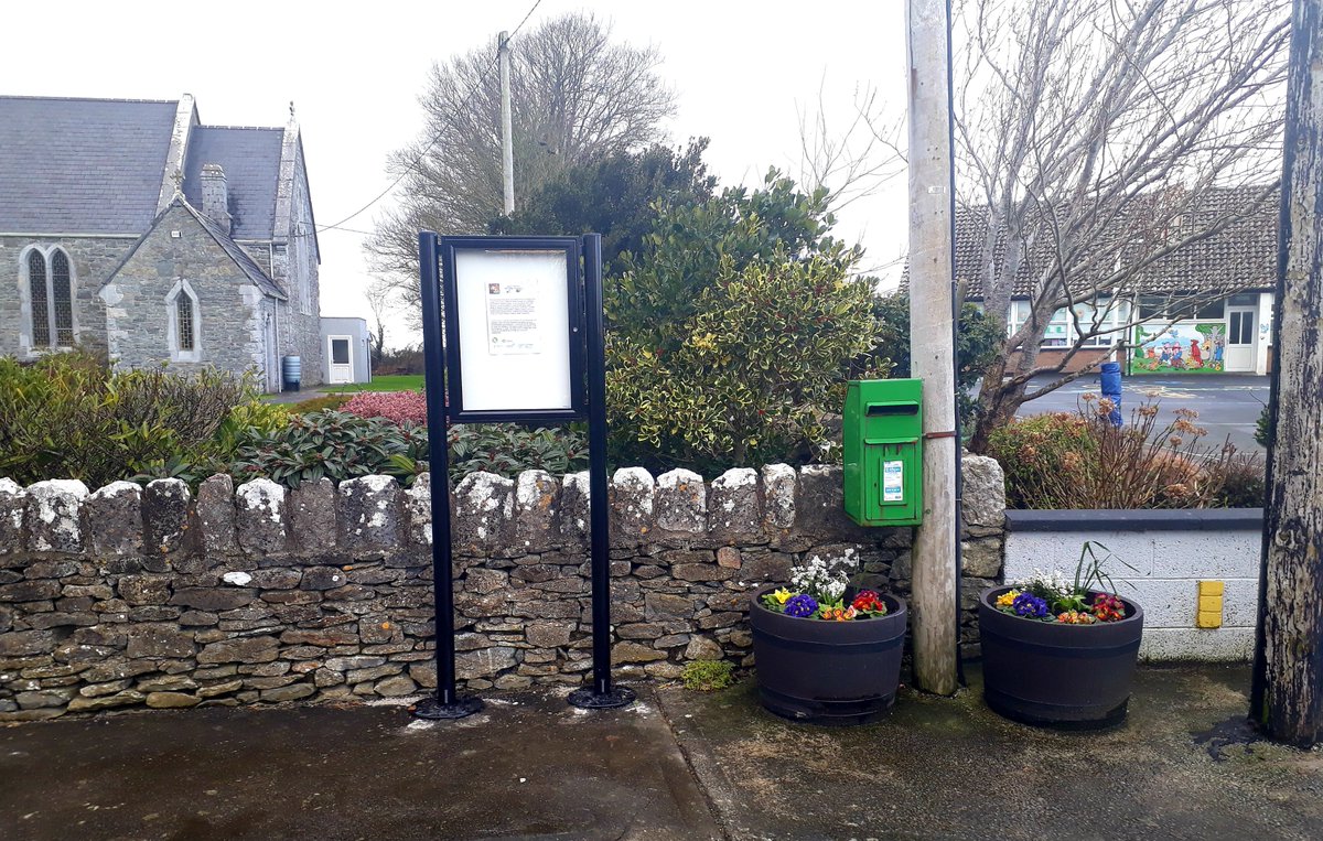 HealthyLimerick's tweet photo. Great to see new noticeboard in #Ballysteen, #Limerick being put to good use. Great efforts to make this community a great place to live, work, play, grow old &amp; learn in - going by latest notice. Supported by @HealthyIreland,  @LimerickCouncil &amp; #LimerickLCDC.
@LimerickEnviron https://t.co/vVQJuCKXow