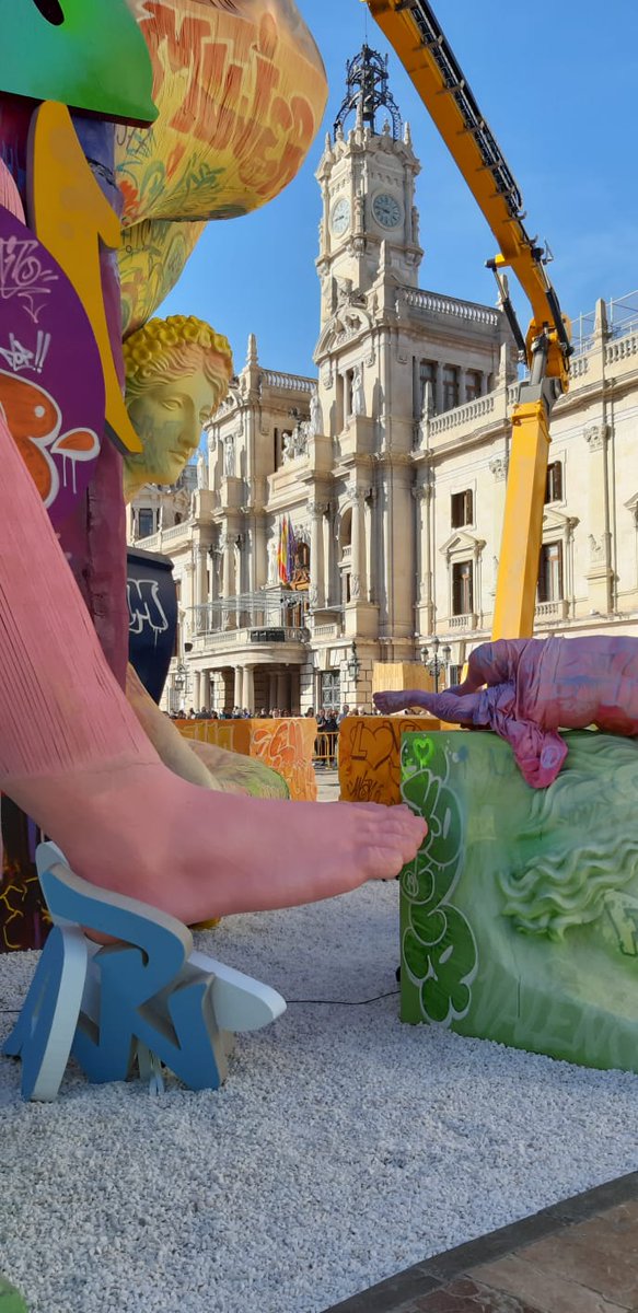 Inferco's tweet image. Hacemos un recorrido por todas las fallas en las que hemos aportado nuestro granito de arena.  Ha sido un placer vestir el suelo de cada falla. Hasta el año que viene! Gracias a @GardenTotEnU