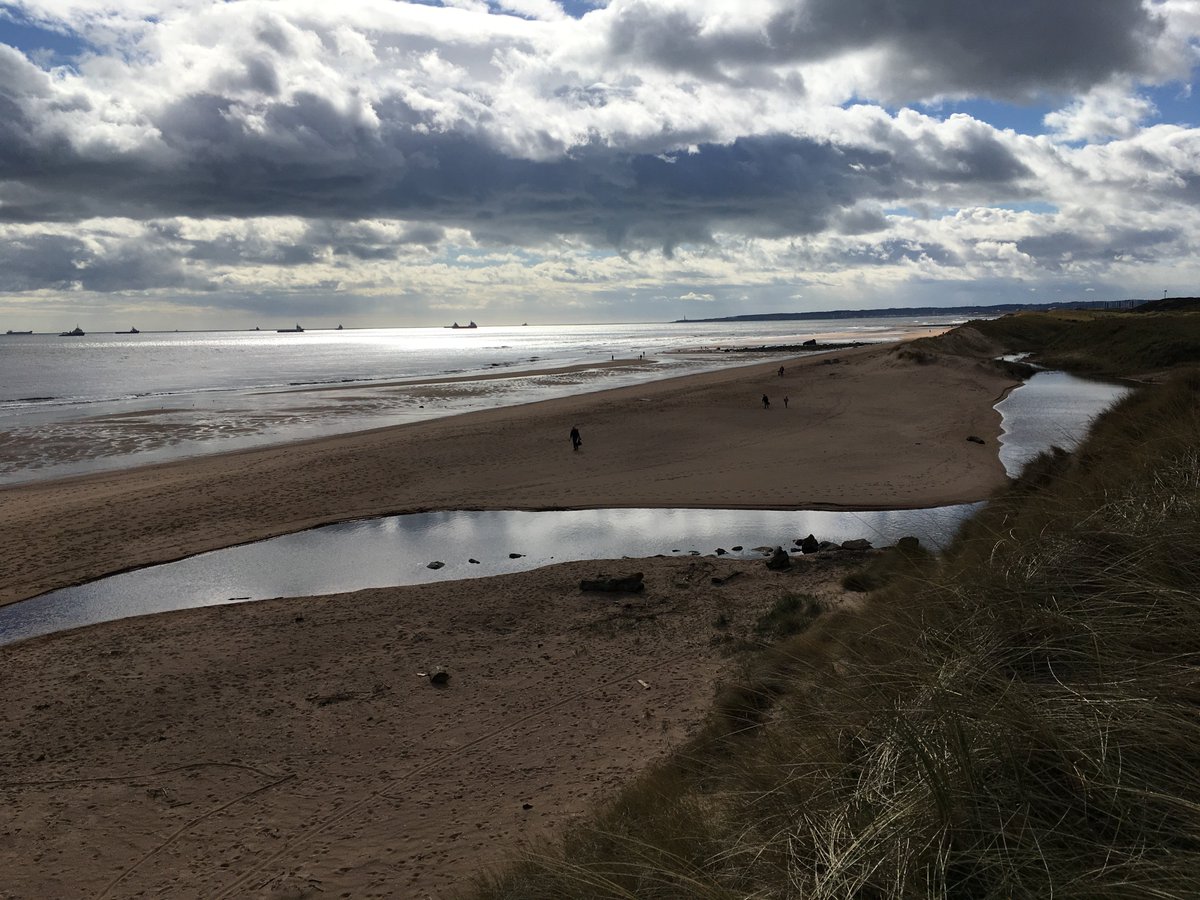 TTPTnortheast's tweet photo. What can I say other than a massive congratulations to the 50 volunteers who did an amazing job yesterday at Blackdog. The results are in and you collected a staggering 200KG! Well done and thanks for rounding off a great #ClimateWeekNorthEast2019 #CWNE19 #TurningthePlasticTide https://t.co/FOQ2etw90O