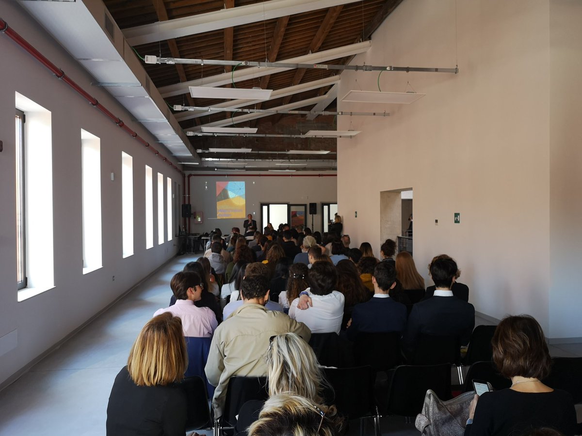 LucaArch's tweet photo. #Ferrara Laboratorio Aperto nell'ex Teatro Verdi. Riapre uno degli edifici simbolo della città come luogo per l'innovazione @FondazBrodolini @FSgaragli @Culturacitta https://t.co/gJShjEwggv