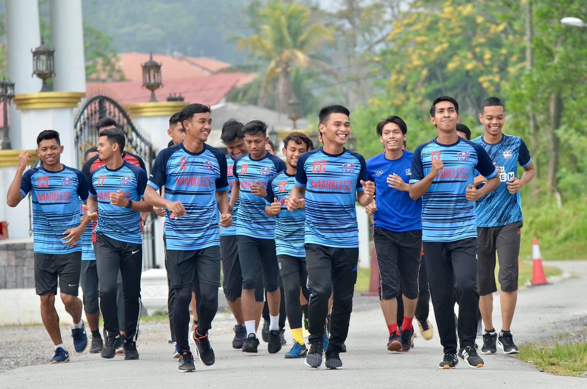 FootballTRG's tweet photo. Selamat maju jaya kepada @UMT_Official & @uniszaedumy yang akan berjuang di Piala Menteri @KemPendidikan Malaysia @SukanIPT petang ini.
#LigaIPT
#FootballTrg
#BeyondBorders https://t.co/aWXwBxrsdm