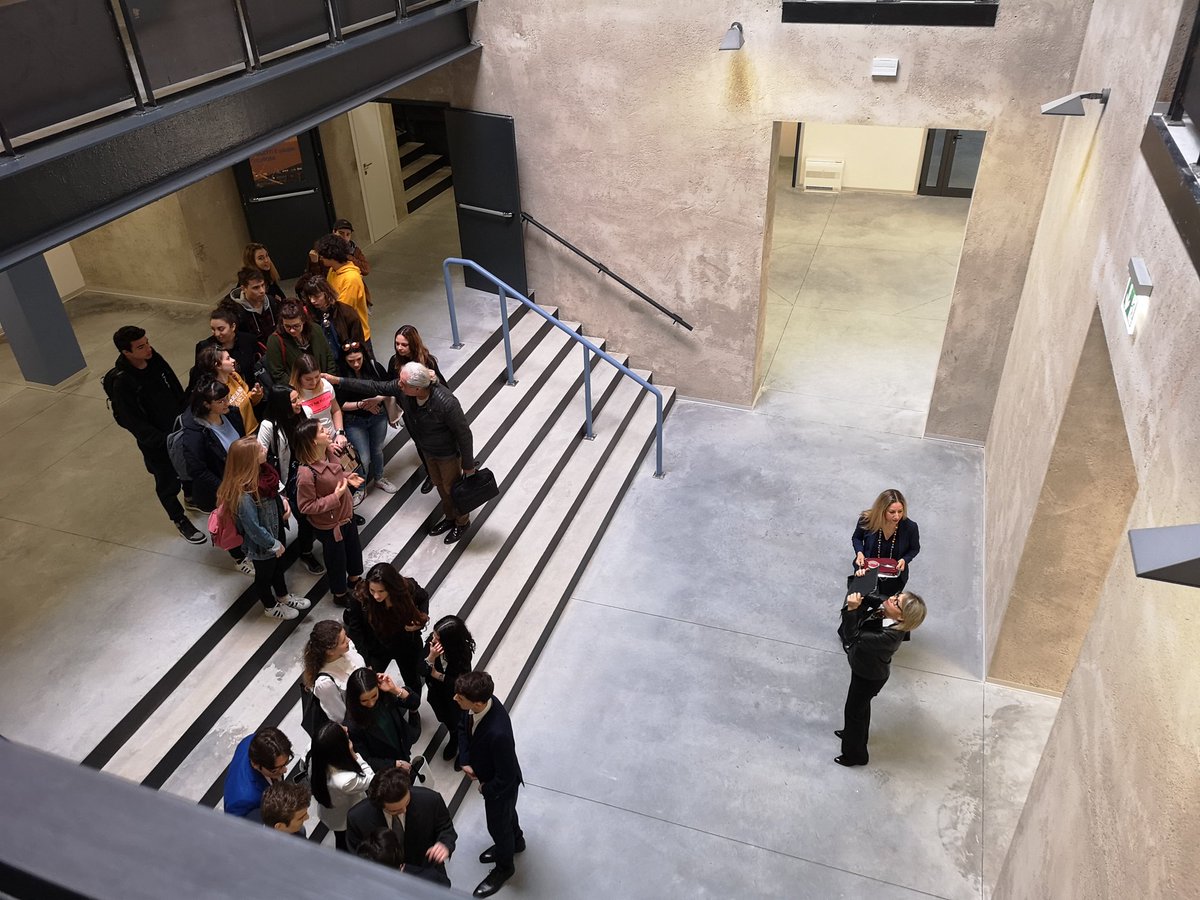 LucaArch's tweet photo. #Ferrara Laboratorio Aperto nell'ex Teatro Verdi. Riapre uno degli edifici simbolo della città come luogo per l'innovazione @FondazBrodolini @FSgaragli @Culturacitta https://t.co/gJShjEwggv