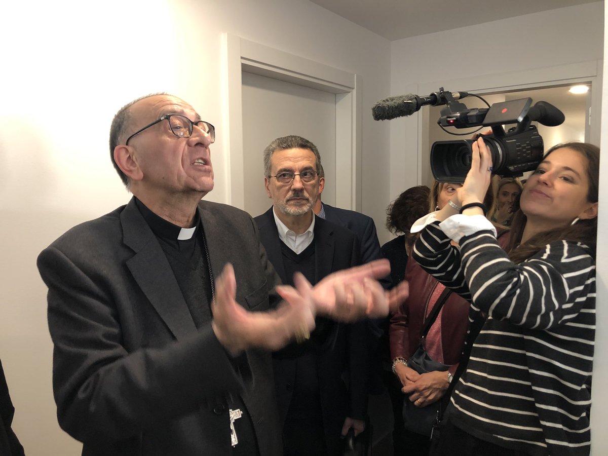gospelfest2020's tweet photo. El #Gospelfest ha donat els seus fruïts‼️Sabeu on ha anat a parar tot el que es va recaptar al concert ? A la casa d’acollida “Mn Pere Oliveras” que es va inaugurar ahir amb la benedicció del cardenal Joan Josep Omella!
Gràcies a tothom que ho ha fer possible‼️
 @caritasbcn https://t.co/81YBr7aTGP