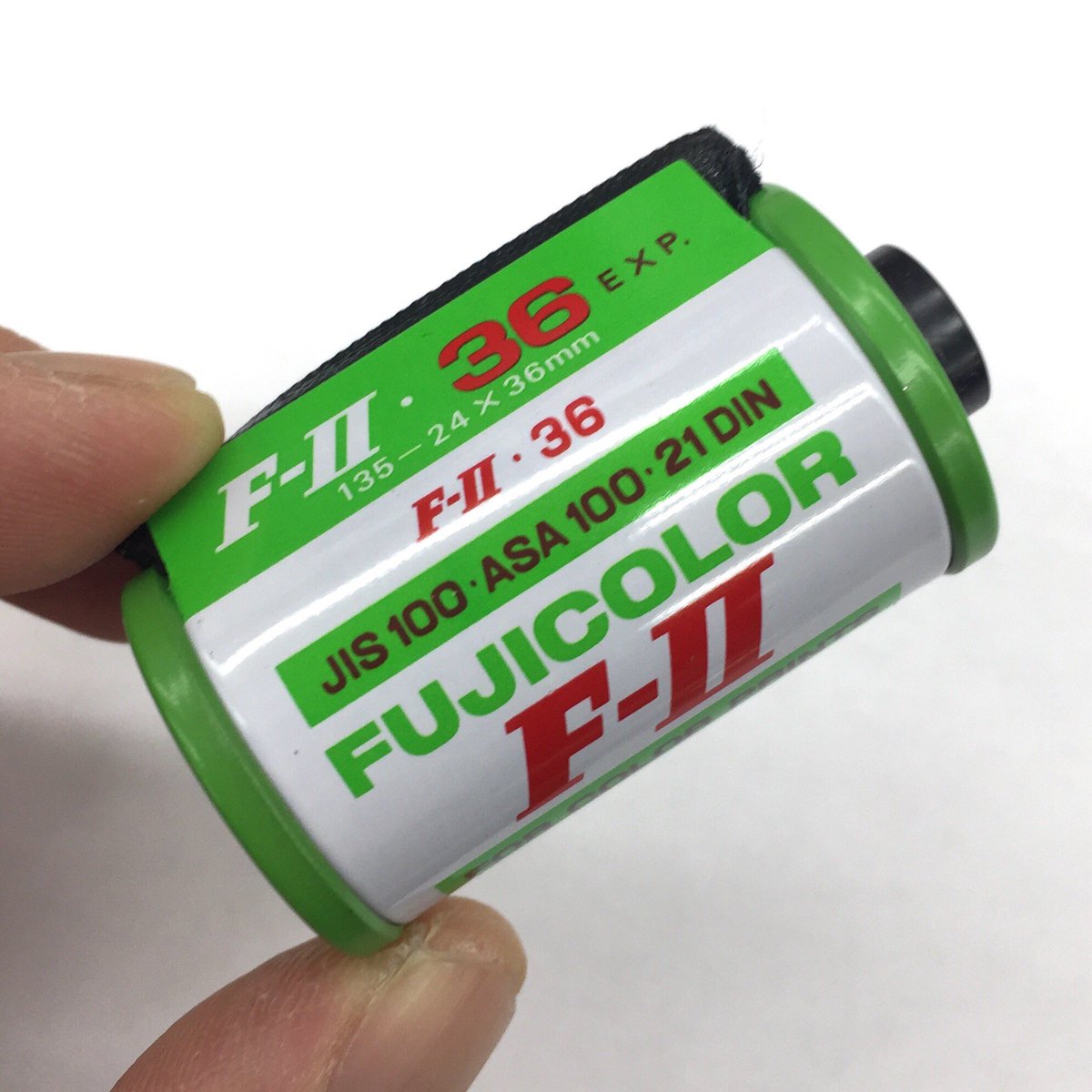 昭和レトロ フジカラー F-IIポケット フィルム 陳列ケース フィルム13本 フジヤカメラ店 本店 on X: 