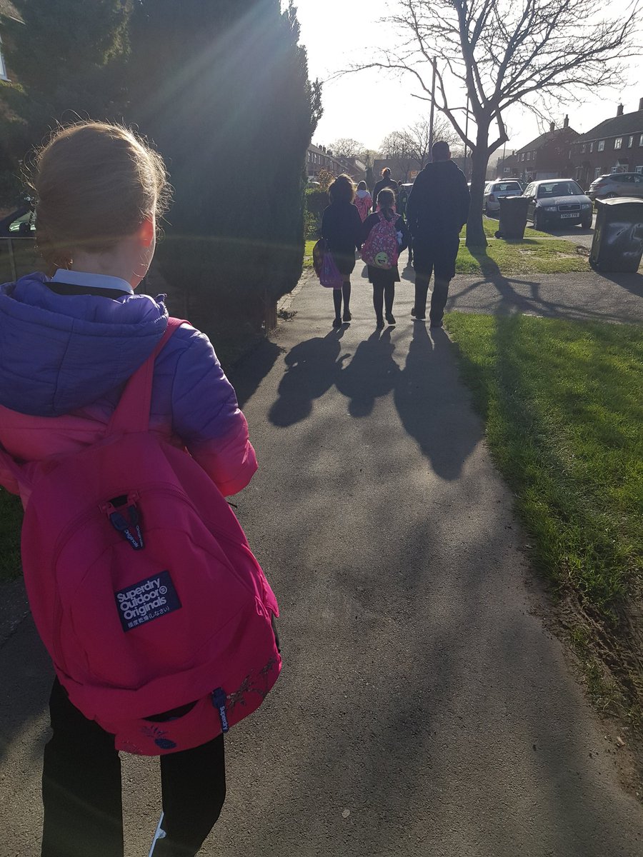 IamCarlyJ's tweet photo. So good to see so many parents and children taking part in #NoCarsDay the roads were eerily quiet and the pavements full 👍 well done to all involved @HarlescottJrSch #shrewsbury #saferroads #saferschools #bbcradioshropshire https://t.co/Gd8NhJOykA