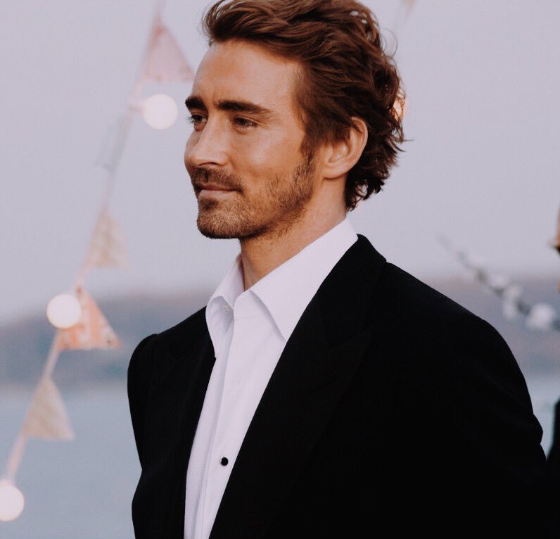 Happy birthday Lee Pace ! Thank you for giving us amazing performances of iconic characters  