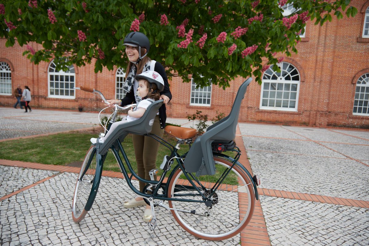 Velo sezona jau gandrīz klāt, laiks padomāt par bērnu velo krēsliņu, kur Jūsu bērns būs drošībā! 🚴‍♂️ mysport.lv/lv/bernu-velo-…
👉 Pie mums ļoti plašā klāstā pieejami krēsliņi, kas liekami gan uz stūres, gan uz bagāžnieka, gan uz rāmja. 
📌Veikalā Rīgā Dārzciema 60, kā arī online.
