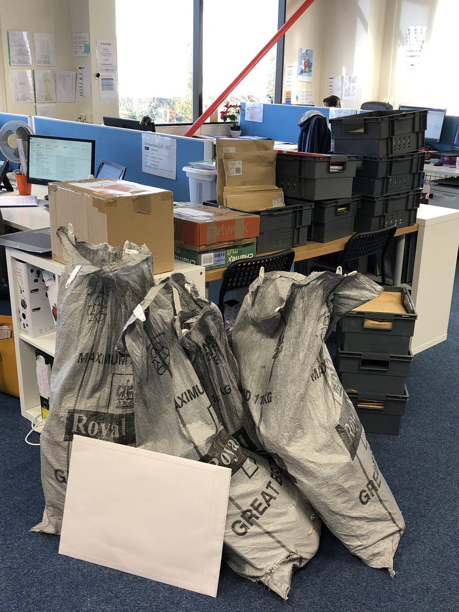 Leadersaward's tweet photo. #MotivationMonday postman’s been & we have had a massive delivery of your submissions for the #ifyouwereanengineerwhatwouldyoudo competition! The last day is Thursday this week so get those entries to us. Any issues email us info@leadersaward.com or call us 01282 417 338 #LA2018 https://t.co/c6cnaf2yHl