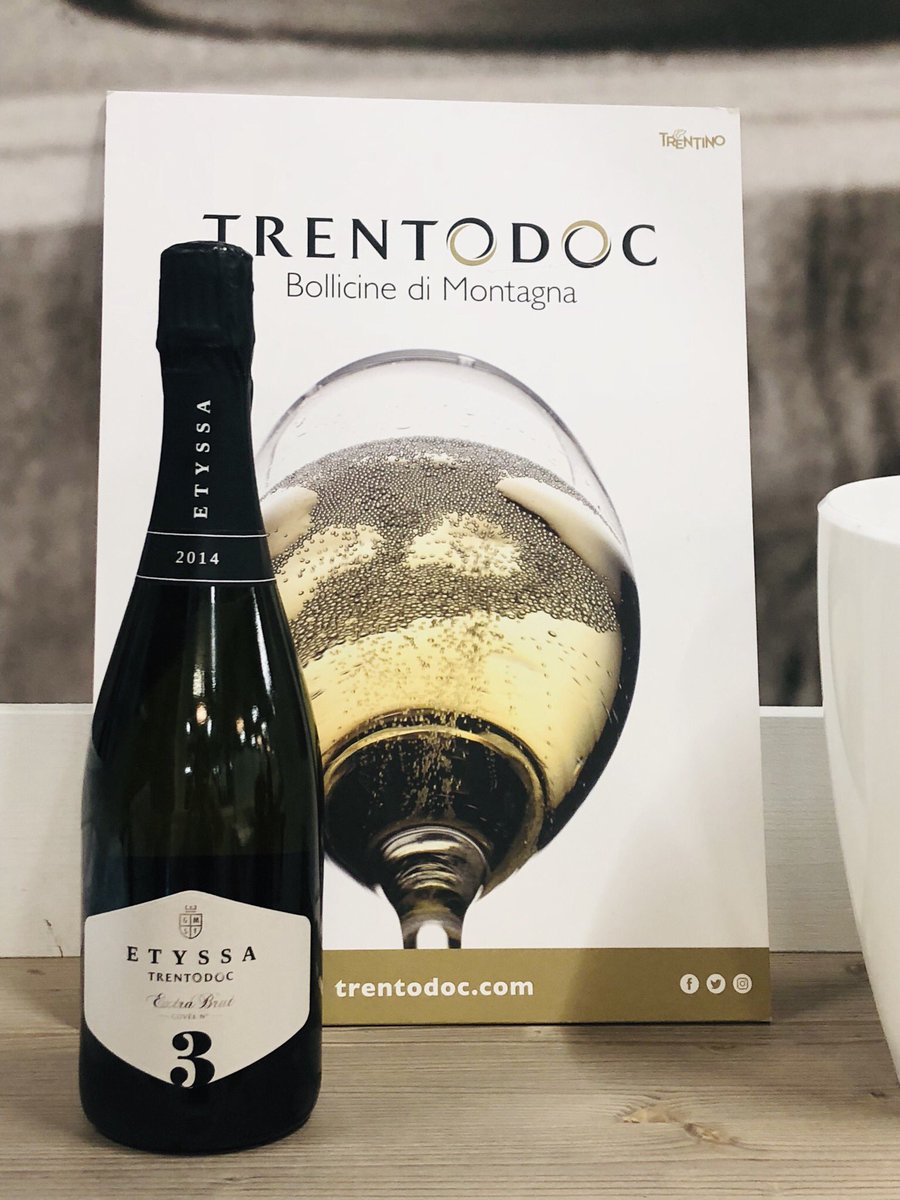 Pasta_Felicetti's tweet photo. Pronti !! Ultimo giorno a @identitagolose : alle 12 Top Chef @paologriffa , alle 16 giornalista e blogger @luca_sessa
In collaborazione con @trentodoc #igimi19 #memoriedipasta #monogranofelicetti https://t.co/3UohNNOJI2