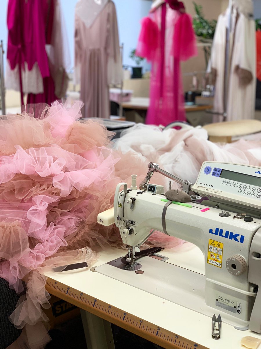 We have a special celebration of new collection creation at Amoralle factory. Amoralle team is working with full heart and soul to prepare the new collection for <a href="/RigaFashionWeek/">李默</a> and <a href="/laima_vaikul/">Лайма Вайкуле</a> concert!