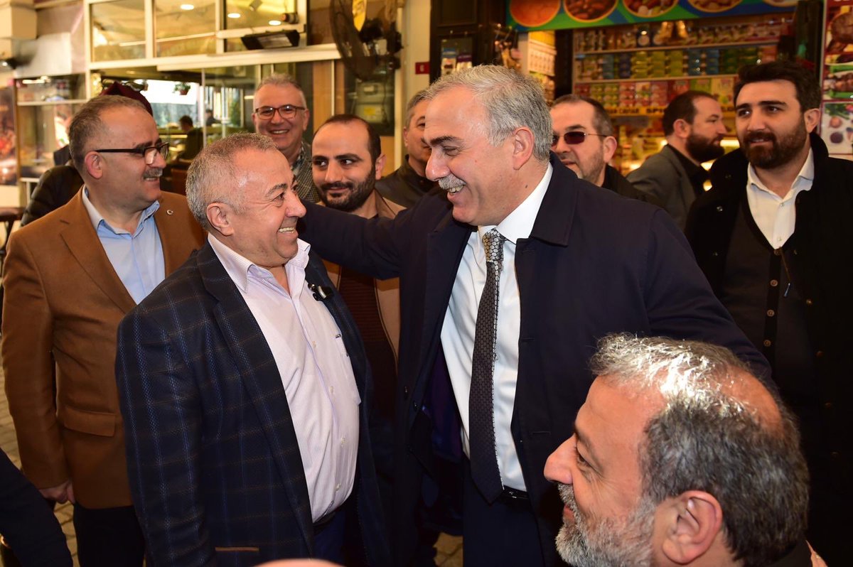MErgun_Turan's tweet photo. Kahvaltı programımızın ardından Tarihi Hocapaşa'daki lokantacı kardeşlerimizi ziyaret edip işlerinde kolaylıklar diledik.

#BelediyeİşiGönülİşi https://t.co/Bn0BKSmQ9A