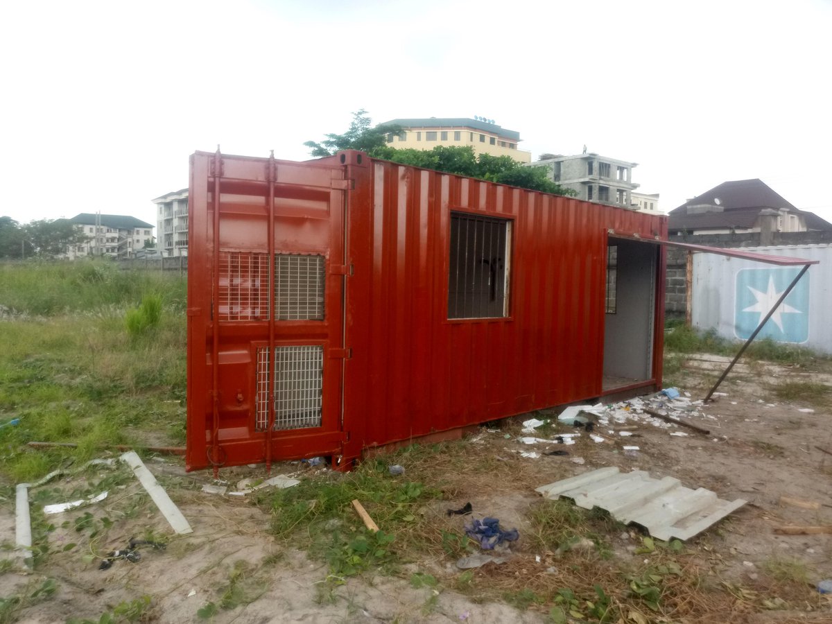 Schedio3d's tweet photo. Instant POS unit made with 20ft shipping container for Multichoice Nigeria. #Shippingcontainerconstruction #Cargotechture @Heineken_NG @AquafinaNigeria @vp_fund @Budweiser https://t.co/TezGeCMAuk