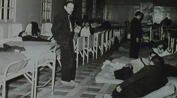 franceculture's tweet image. Si l’on « peut juger l’état d’une civilisation, d’un pays, par la manière dont les idiots et les aliénés sont traités » comme le rappelle cet ancien adage, alors la France est un pays malade. Retour sur l'histoire de la #psychiatrie  franceculture.fr/emissions/la-m…