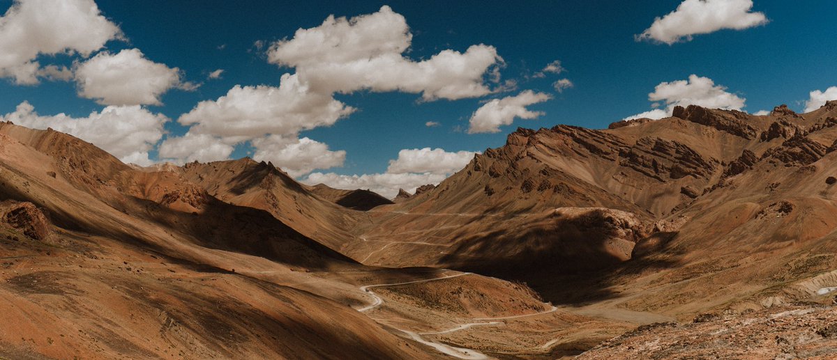 _AliNaqi_'s tweet photo. Monday throwbacks. Ladakh will always have my heart #travelphotography #travelblog #ladakh 
https://t.co/mzGqK5mvHS https://t.co/EOCAZTGpiE