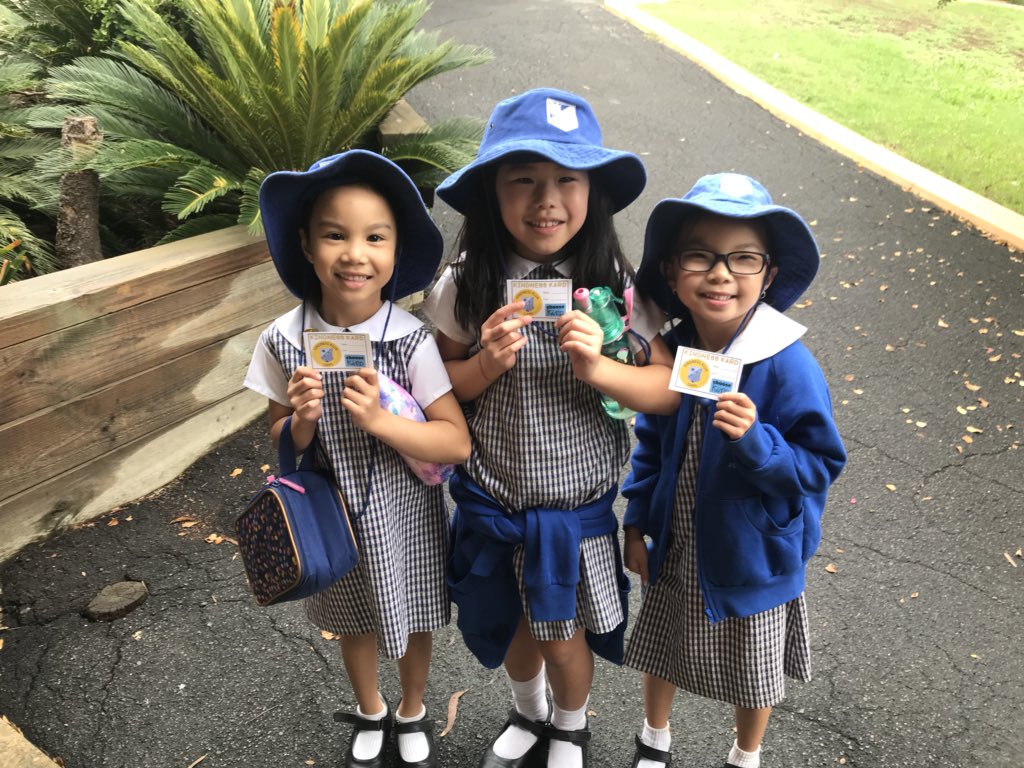 StJohnsParkPS's tweet photo. Kindness Kards for helping organise the lunch baskets at the canteen today. Always Choose Kind 💙 https://t.co/N2cySytxsh