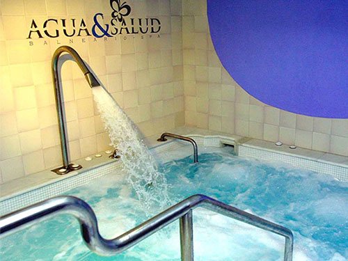 Precioamigo's tweet photo. Últimos días para aprovechar esta magnífica experiencia.❤️💦
Completo circuito #spa para 2 personas con cava, bombones y masaje de 40 minutos por sólo 79.95€ 💦
Puedes comprar esta oferta aquí ▶️https://t.co/mY5R1okHMW https://t.co/ekxAxEmQS6