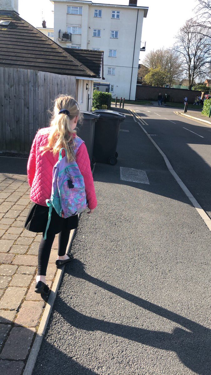 Melli_Louise's tweet photo. #NoCarsDay today @HarlescottJrSch 🚶🏼♀️🚶🏼♀️ https://t.co/MUkaCyqCzv