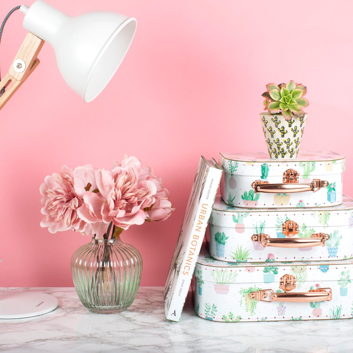 sassandbelle's tweet photo. Waiting for #payday? We want to treat a lucky someone to a £25 Sass &amp; Belle voucher ✨Follow, RT &amp; like for the chance to #win (winner announced Friday) https://t.co/909RQUM3Xk