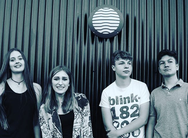 SevernSounds (@severnsoundsfes) on Twitter photo Must watch <a href="/CCfunkandsoul/">Craig Charles</a> at his pre-@GlastoFest warm-up <a href="/MelloFestival/">Mello Festival</a> - we'd love to see you at the #SevernSoundsStage if you've time, come & say 'hi'' to our #youngmusicians 🤞🤞🤞 Must watch <a href="/CCfunkandsoul/">Craig Charles</a> at his pre-@GlastoFest warm-up <a href="/MelloFestival/">Mello Festival</a> - we'd love to see you at the #SevernSoundsStage if you've time, come & say 'hi'' to our #youngmusicians 🤞🤞🤞
