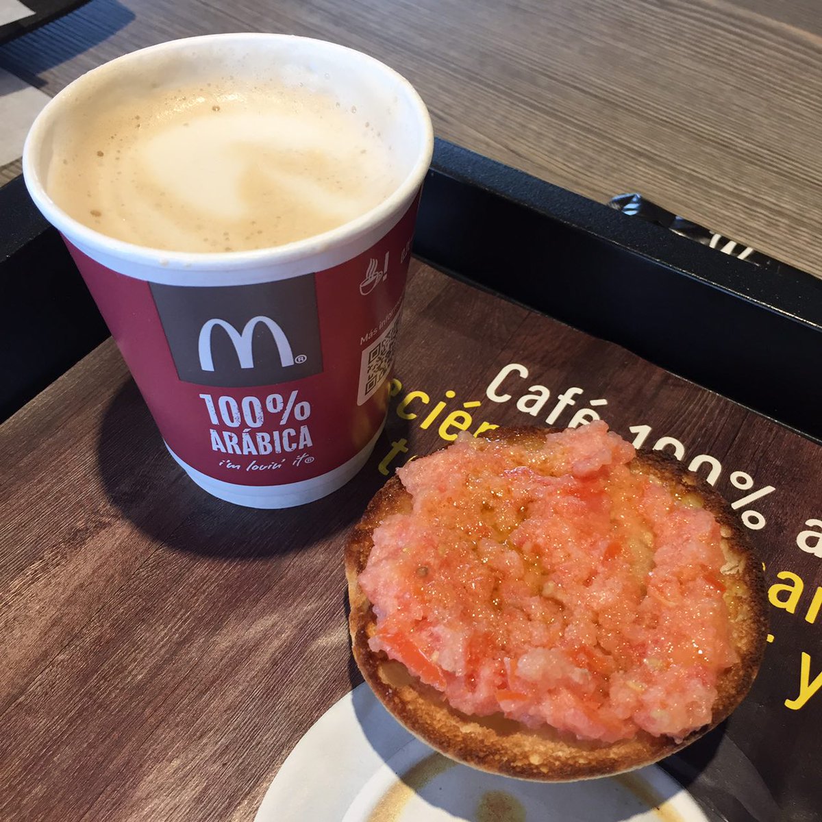 ¡Como nuestros almuerzos ninguno!☝ Y hoy por ser lunes disfruta de nuestro café 100% arábica natural Sí ¡GRATIS!  ¿Quién se viene? #Murcia <a href="/MurciaPromos/">Murcia Promos</a>