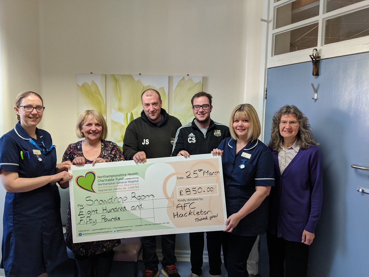 NHCFGreenHeart's tweet photo. Wonderful start to the week..thank you #AFCHackleton for your donation of £850, raised at the #Starsintheireyes event and presented to the bereavement midwives for Snowdrop room! 
 💚 #Greenheart #Charity https://t.co/8tdjpcxUv6