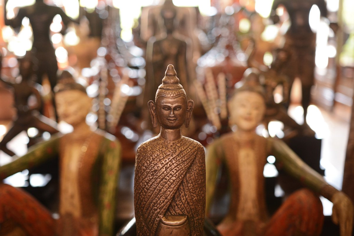MNivesha's tweet photo. Drop past Montra Nivesha Fine Arts Shop to see some of the beautiful objet d'art and jewellery. It's curated by the owner, Mme Tan Sotho, who's an Khmer arts expert. The statues will be a great focal point for any room!
@MNivesha 
#antiques #art #siemreap #fineart #cambodia https://t.co/ciB57iaMkk