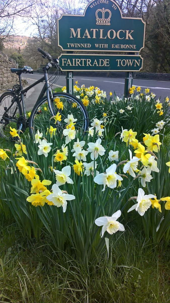 rob_bounds's tweet image. Perfect weather for pedalling &amp;amp; photographing the roadside views for #RidetoWorkWeek @LovetoRide_ 🌞🚲