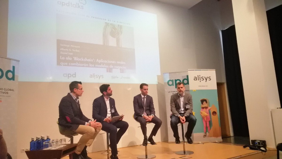 alisys's tweet photo. Mesa redonda: #blockchainapd "blockchain va a ser central como elemento habilitador para el desarrollo de una sociedad programable" Daniel Setó https://t.co/bfOr8r2tWV