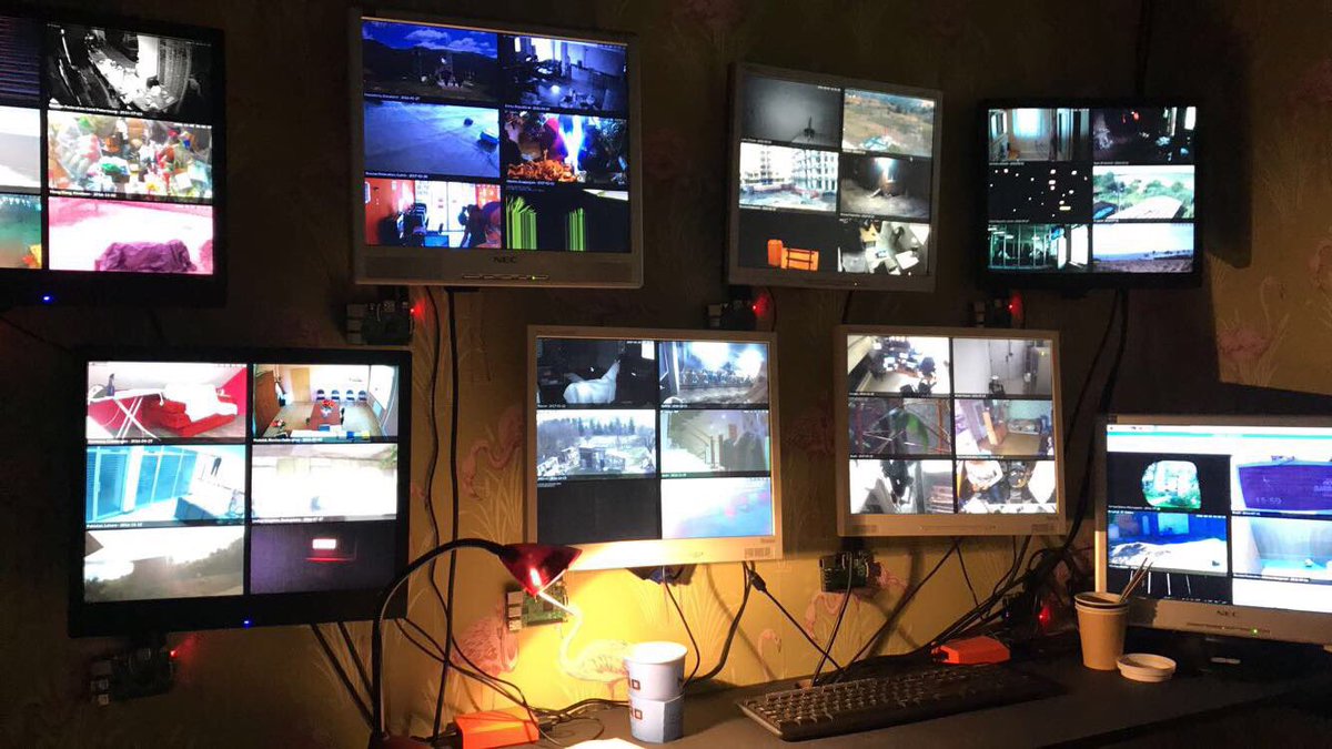 Digital84002338's tweet photo. The Digital Media students had a short trip to Birmingham to visit an exhibition as part of one of their modules.
#DigitalMedia #CoventryUniversity #EnjoyTheStudentExperience #ChooseCUDigitalMedia #Coventry #CultureCity https://t.co/OoKQISwScz