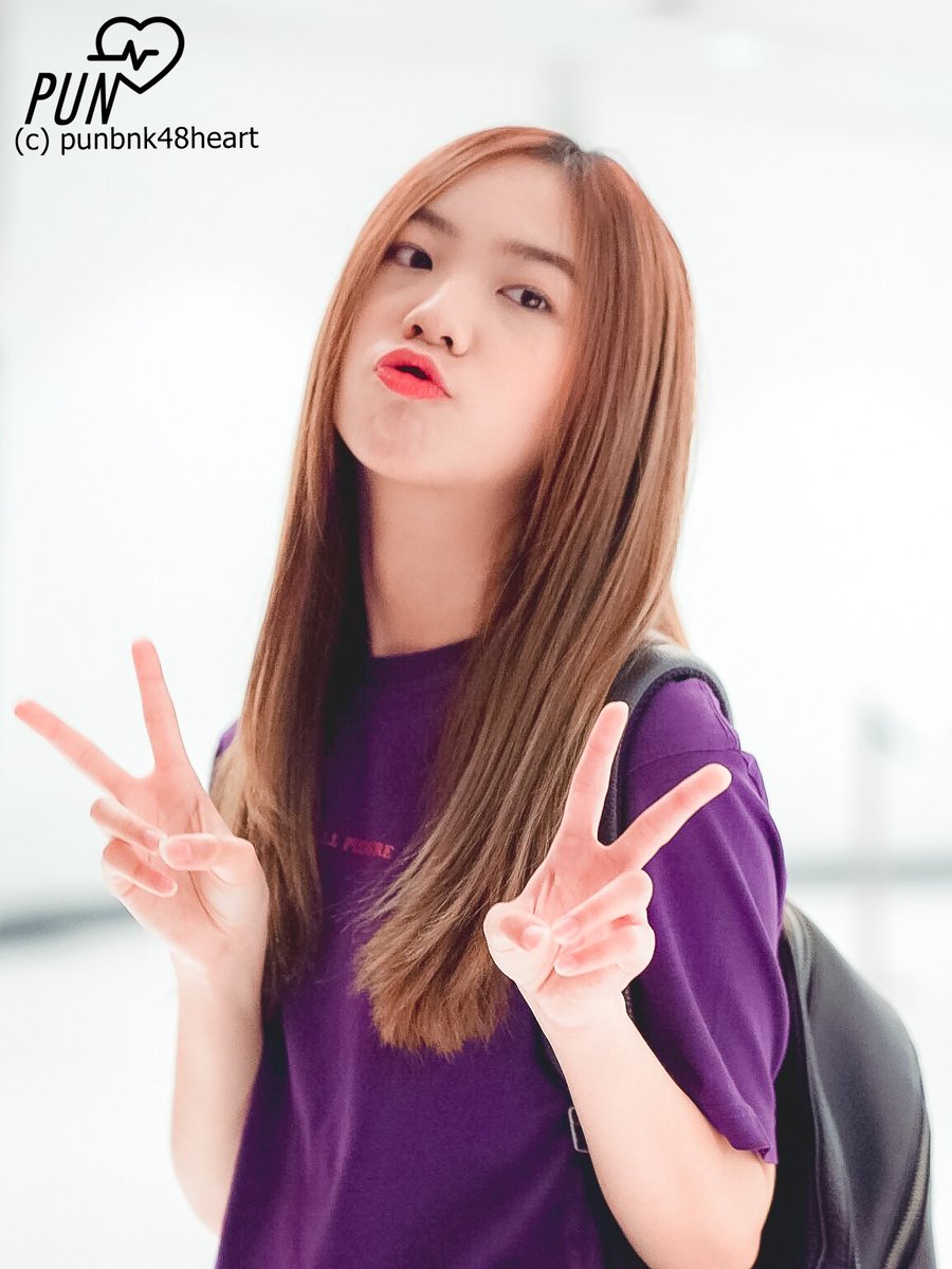 punnheart's tweet photo. ปัญสิกรณ์  ชื่อนี้มีแต่สิ่งดีๆ~ #BNK48 #PunBNK48 
ถึงเสื้อจะม่วง ก็ง่วงนอนตลอด ฝัลลดี https://t.co/0dWSgLjar1