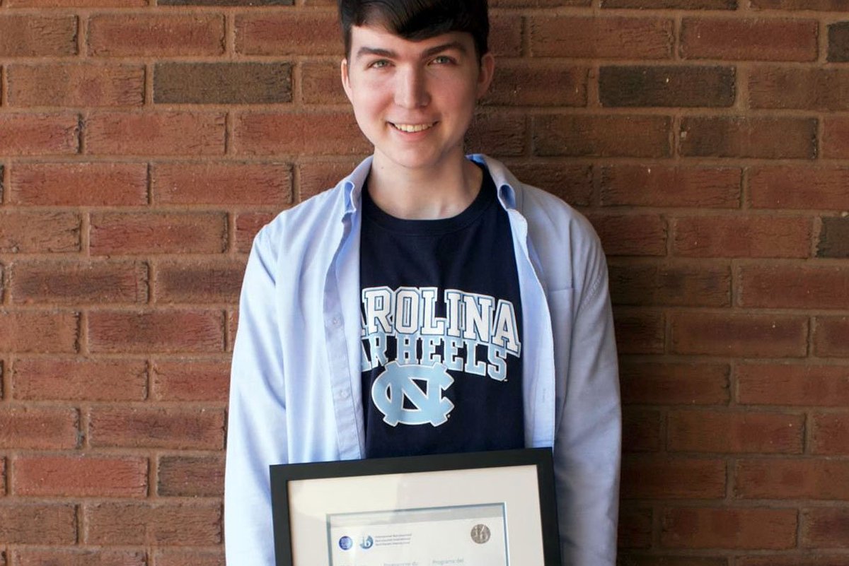 leecoschoolsnc's tweet photo. “I'm definitely going to go to graduate school for something music related and I know that it will be a help in that. And it’s also recognized internationally.” —Hunter Hoyle, @LCHS_Sanford_NC alum, on IB diploma

Learn more:
▶️ https://t.co/3onwlmZh1l

#LCSinspired https://t.co/FRyvG63GD7