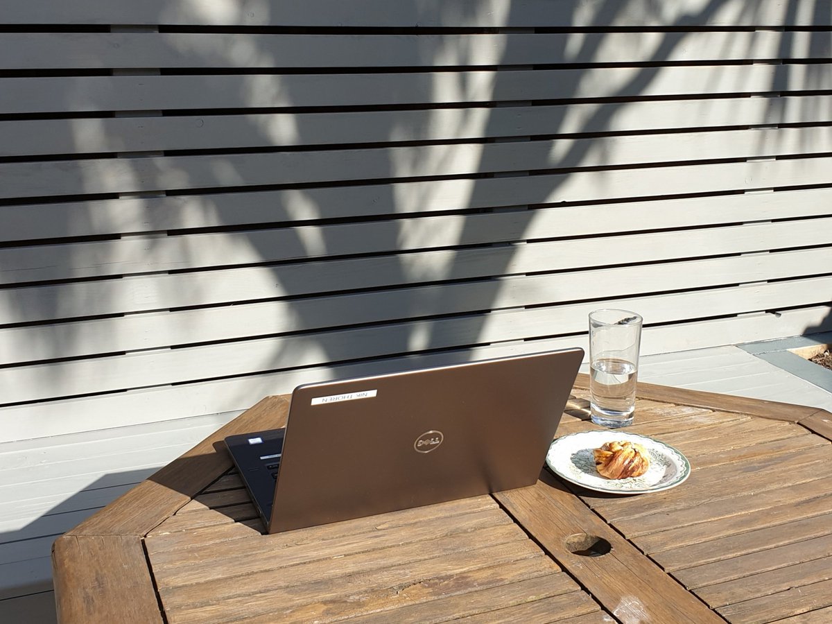 nikthoren's tweet photo. My office for today! #workingfromhome #gardensuntrap https://t.co/VWqj0GH0TG