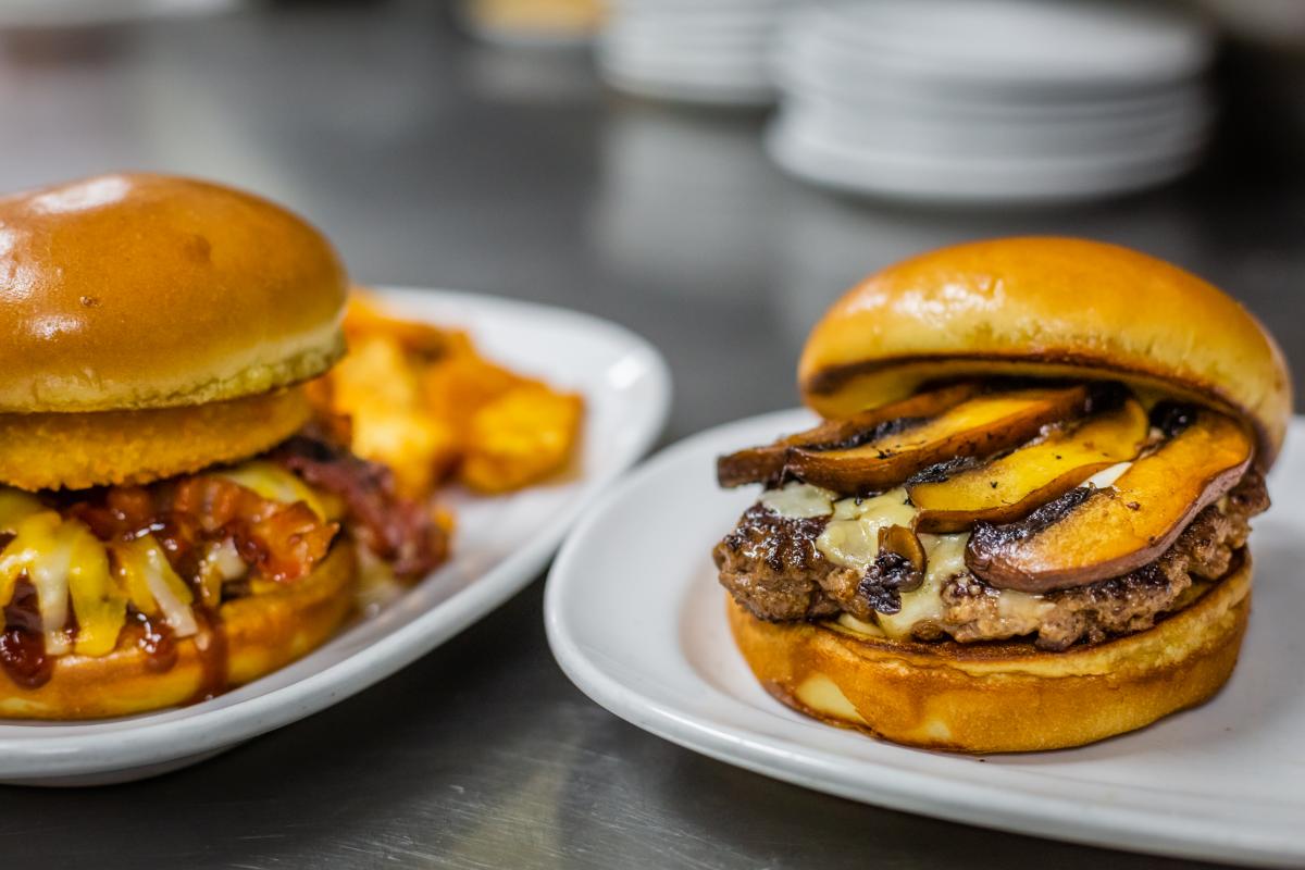 Buffalo Wings & Rings Lima (bwrlima) Twitter