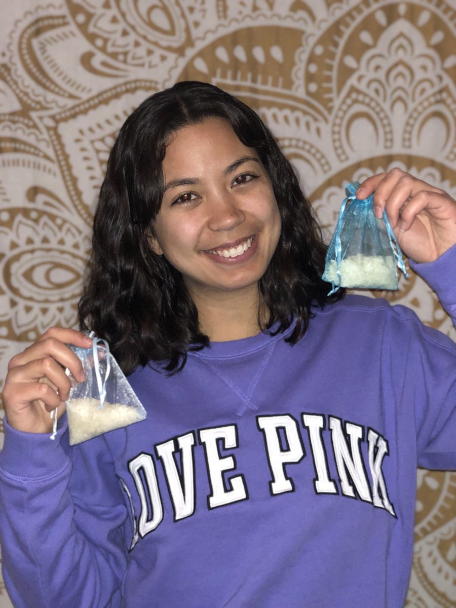 PINK Paradise is happening TODAY!!! Make an aromatherapy bag just like these to put in your car or room 😄 Then grab a FREE beauty item, eat beach-themed treats, & take fun photos! 🎉
.
*WSU students only* *While supplies last* #PINKBTY #PINKSpringBreak #PINKReps #PINKShockers