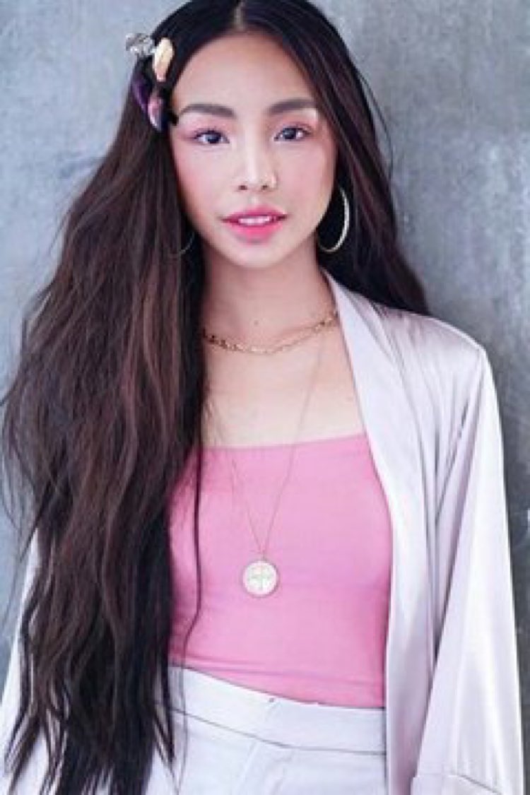 MWFANDOMNEWS's tweet photo. Retweet Requote Reply for this beautiful girl.. @maymayentrata07

@mor1019 #DyisIsItManila
Kakayanin Kaya by Maymay Entrata

#MayWard #MaymayEntrata #EdwardBarber https://t.co/vMUKN9PX1H