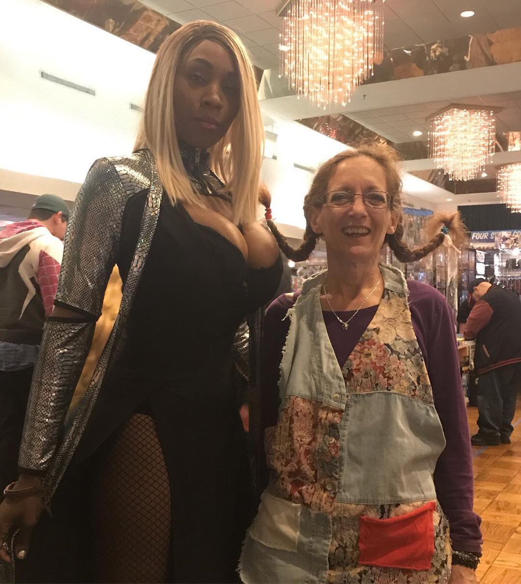 Thaoriginalgata's tweet photo. Met some really cool people this weekend at @4statecomiccon!!
#cosplay #pipilongstocking #moniquedupree #togarmy https://t.co/I3Px6TVhEv