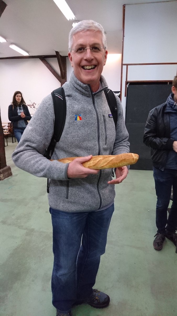FredMenez's tweet image. La baguette, our traditional magic wand, keeps inspiring gophers in Paris : last night @vanriper, planning his breakfast, after a #golang paris meetup. And this morning @egonelbre before #dotgo 😉