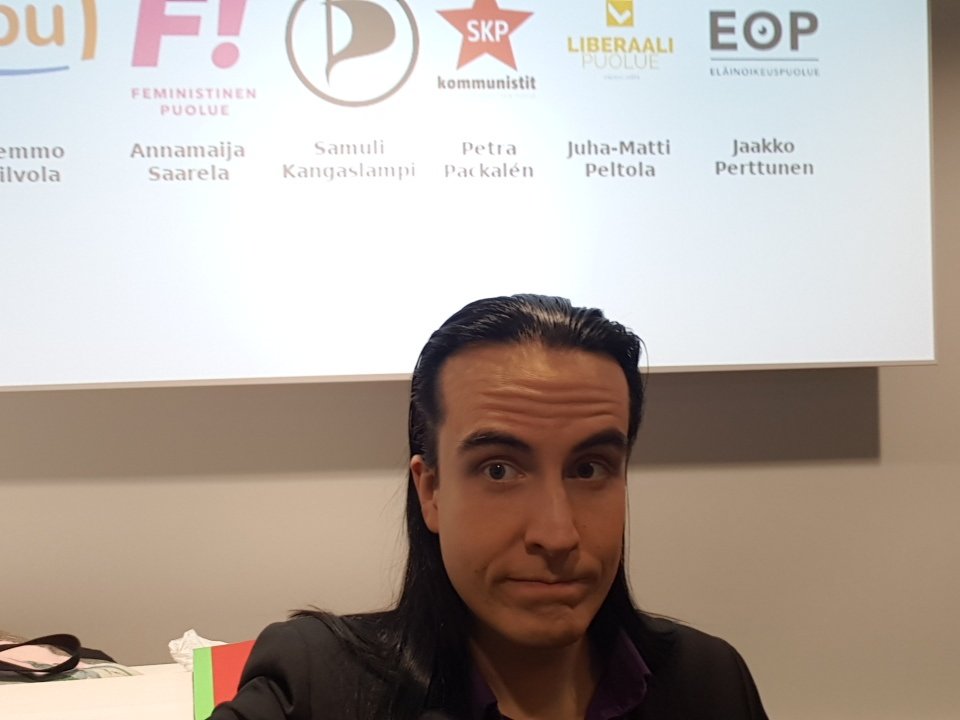 Äiti poika suku puoli vitun videot