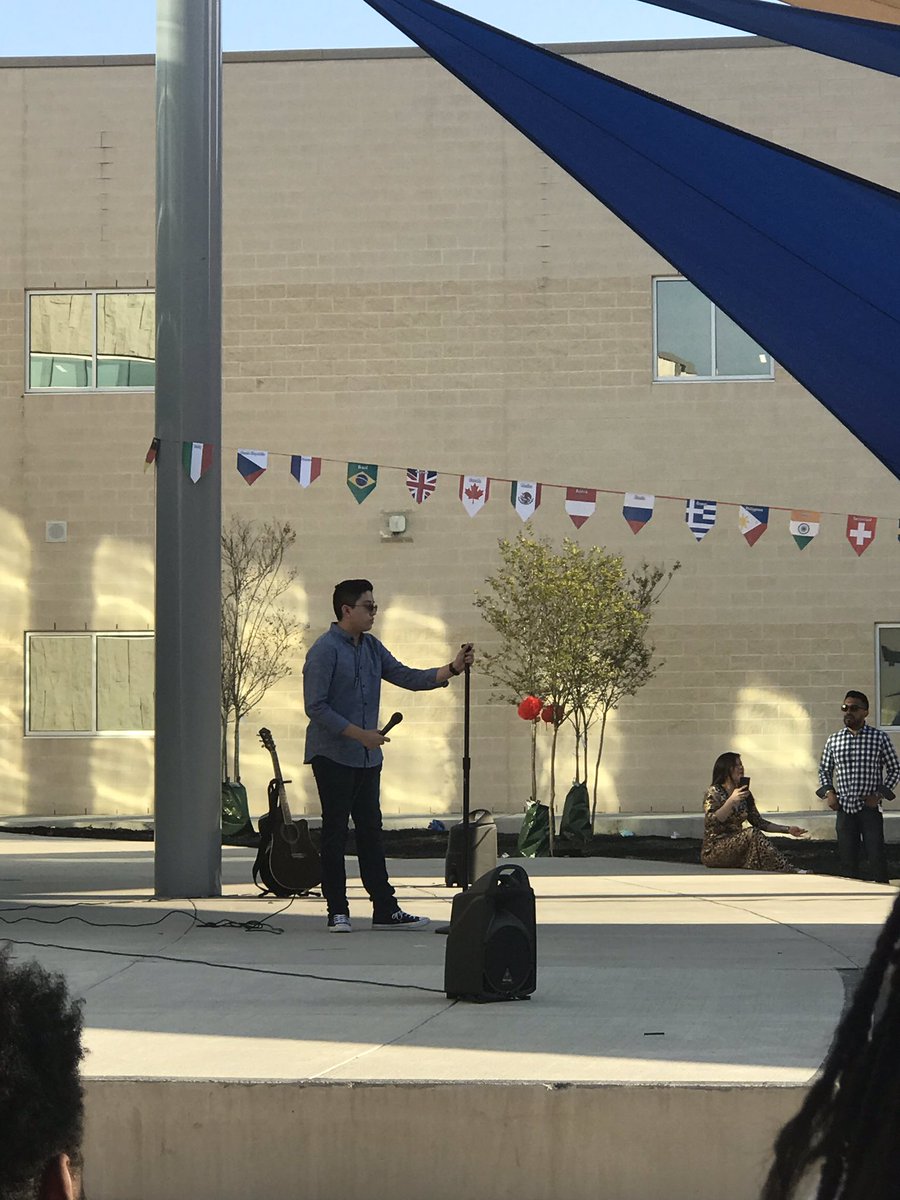 BlansonNHS's tweet photo. Beautiful out come on Friday for Blanson’s first Culture Festival! A bunch of amazing performances and thanks to everyone for coming out to support us! https://t.co/T7Qu9mznJ1