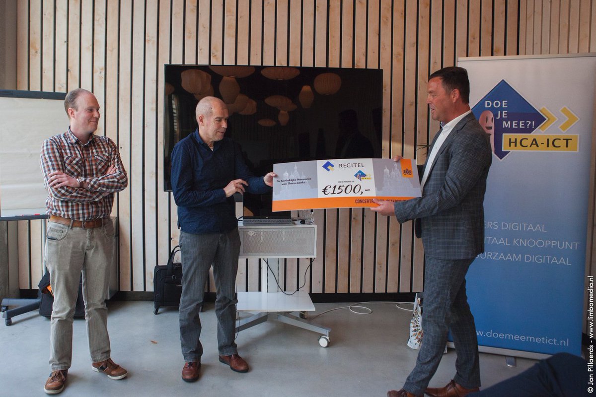 regitel's tweet photo. In het voormalige floriadegebouw werden de leden van Regitel op 19 maart jl. geïnformeerd over de ontwikkelingen van de ICT in de landbouw. Ook werd vooruit geblikt op de reis naar St.Petersburg.
#ict #regitel #agro #landbouw #venlo #KoninklijkeHarmonieThorn https://t.co/vn7Frc2xsj