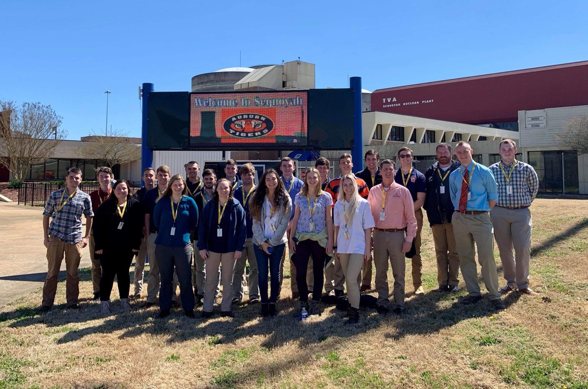 TVAnews's tweet photo. Engineering students from @AuburnU visited the Sequoyah Nuclear Plant last week to learn about nuclear energy's role in our diverse energy mix. Students learned about the many engineering components of the plant and asked lots of great questions! @AuburnEngineers #NuclearPower https://t.co/mvdJg4sS6u