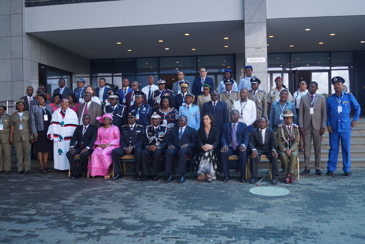 5/5: Also in attendance are the Scotland Police, international and regional bodies and organizations such as AU, UN, regional Police organizations which are EAPCCO, WAPCCO, CAPCCO and SARPCCO. 
Follow us here for updates from Lilongwe, Malawi - the warm heart of #Africa.