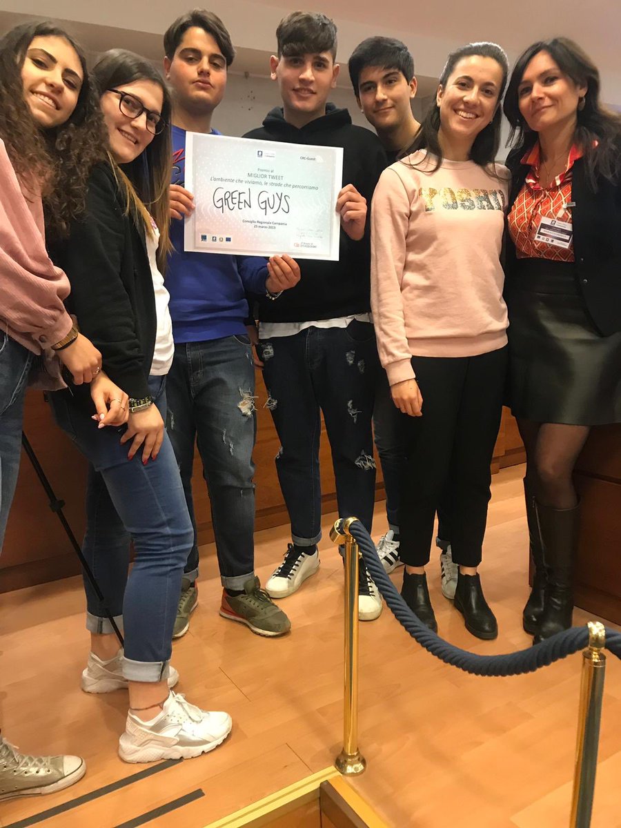 greenguysreal's tweet photo. Miglior tweet🔝 @greenguysreal
#odcampania #ODCstories #asoc1819 https://t.co/0UOYIiuNkG