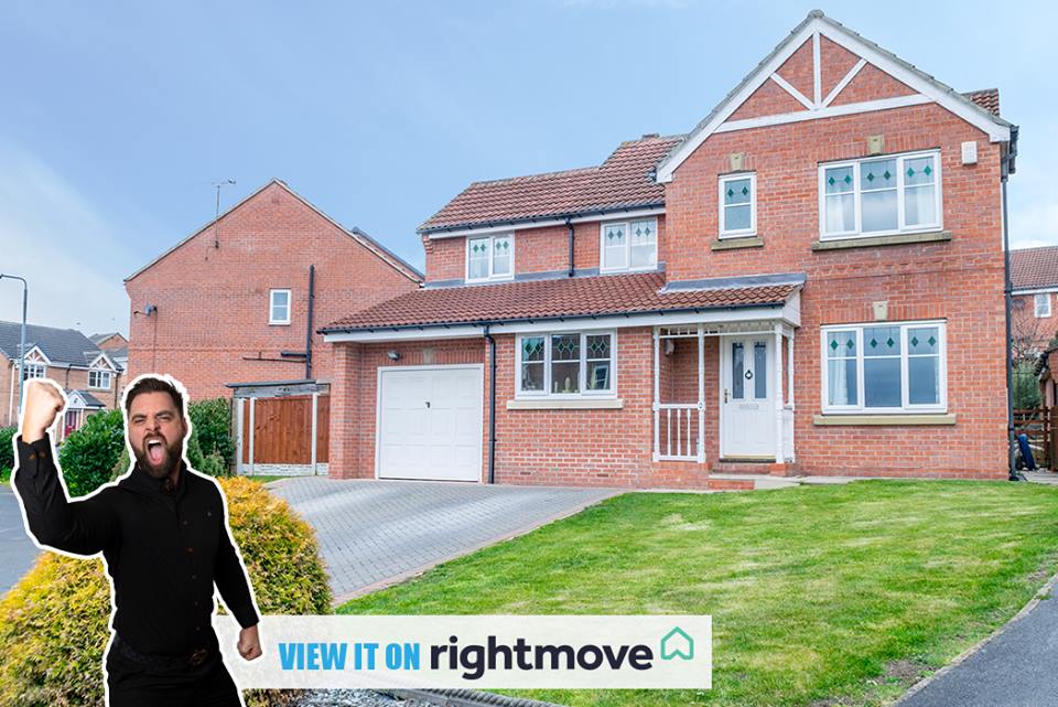 * STUNNING PROPERTY ** 👉🏼 £359,950 *

4 bed detached house FOR SALE 👀 💥💥

Millside Walk, #Morley #Leeds #LS27 8WD 🏡

CHECK OUT THE ABSOLUTE BEAUTY OF A HOME, LARGE EXTENDED 4 BEDROOM DETACHED, DOUBLE ENSUITES.

bit.ly/2FwHeMA

~

Dan Pearce sells homes™

#DPSH