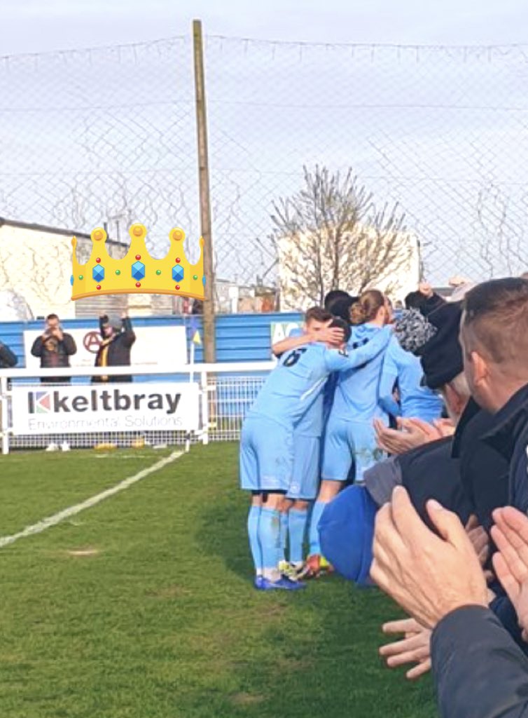 NatObsPod's tweet photo. #wheresBaker ? #tufc https://t.co/9FCFsOi7bS
