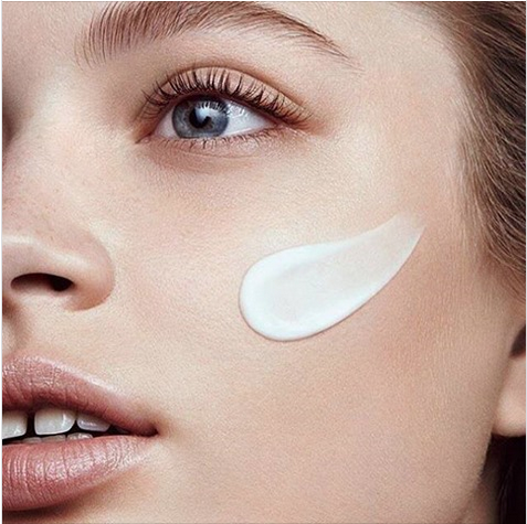 juvilis's tweet photo. Repara en profundidad la piel dañada en tu rostro y potencia e iluminala con nuestra innovadora tecnología de absorción folicular y principios activos.#AbsorbableFillers #CuidadoFacial #HidrataciónFacial #LineaFacialAntiedad #DermallFillers #Farmacias #Dermatólogos #Medicina https://t.co/aJXohYSJgG