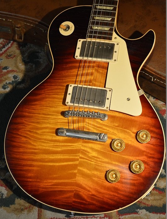 GCLUB_TOKYO's tweet photo. 2016年製、True Historic 1959 Les Paul Tom Murphy Aged。
この杢目、眩しすぎます!
https://t.co/Hf3YIDnK1n
#gibson #truehistoric #1959lespaul #murphyaged #gclubtokyo https://t.co/bSfimTLPCT